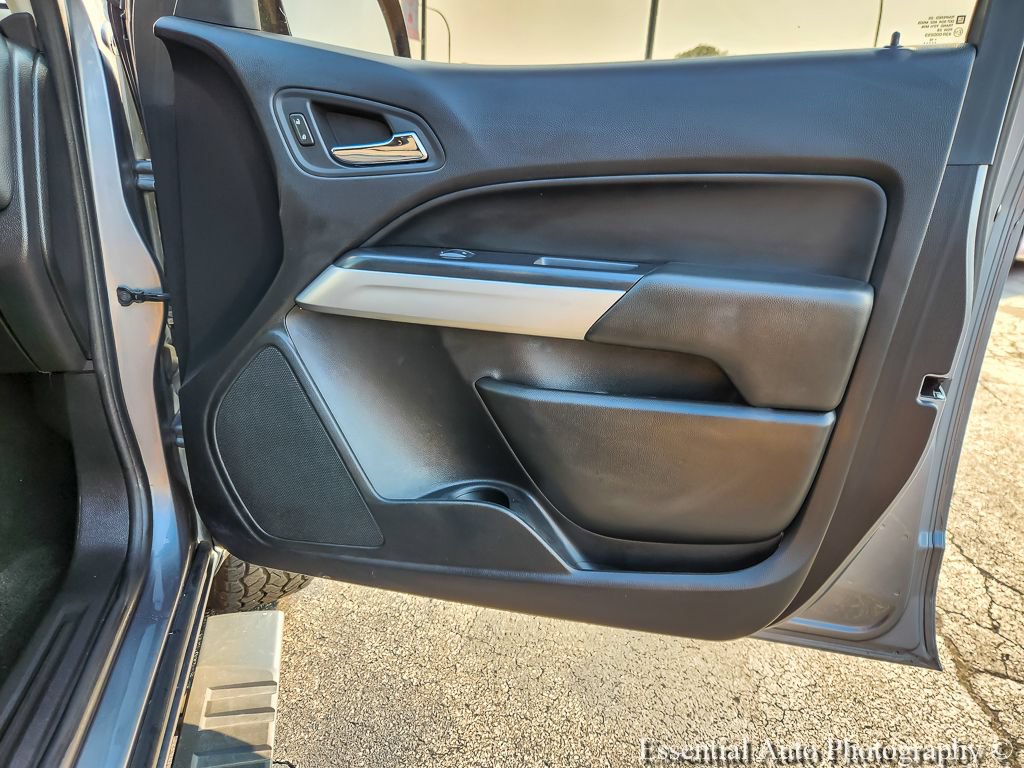 Used 2018 Chevrolet Colorado LT w/ LT Convenience Package RWD image 20