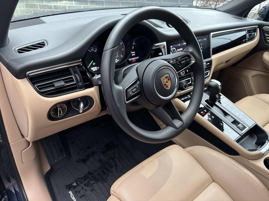 Used 2023 Porsche Macan S w/ Sport Chrono Package image 20