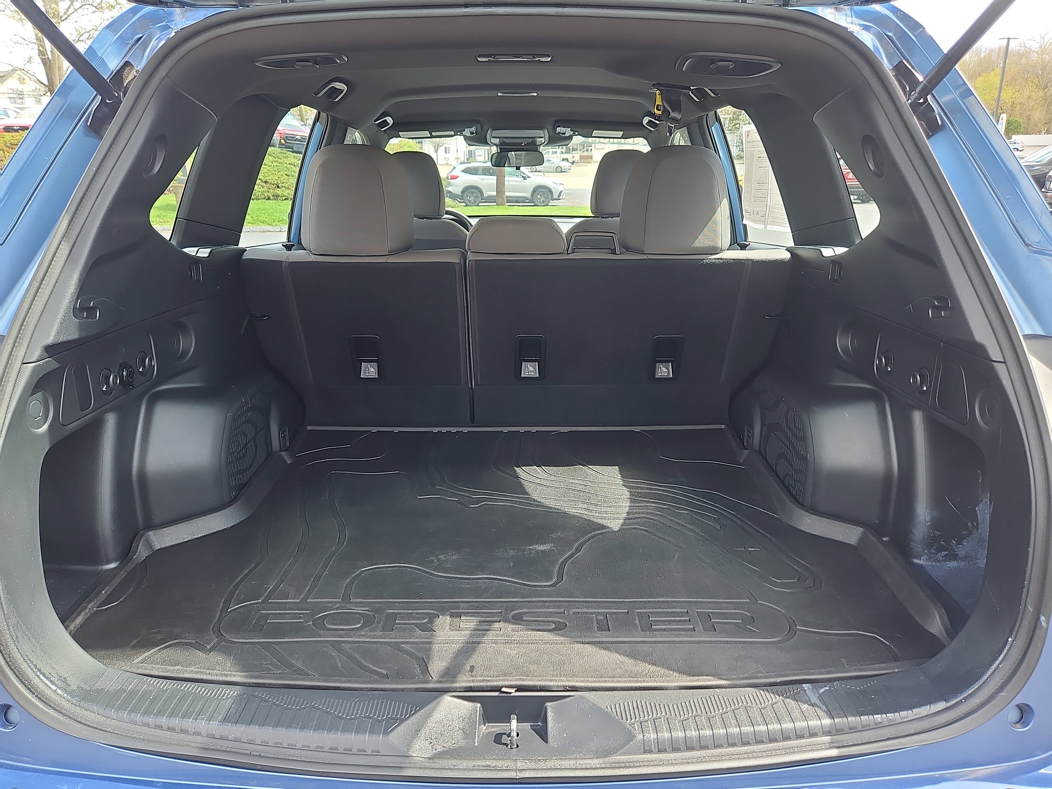 Certified 2025 Subaru Forester AWD/4WD image 26