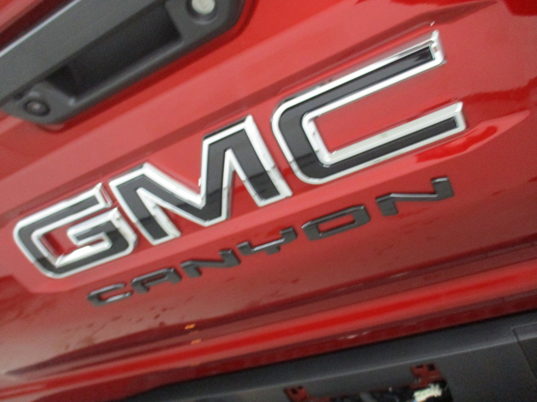 New 2026 GMC Canyon AT4 w/ Technology Plus Package image 11