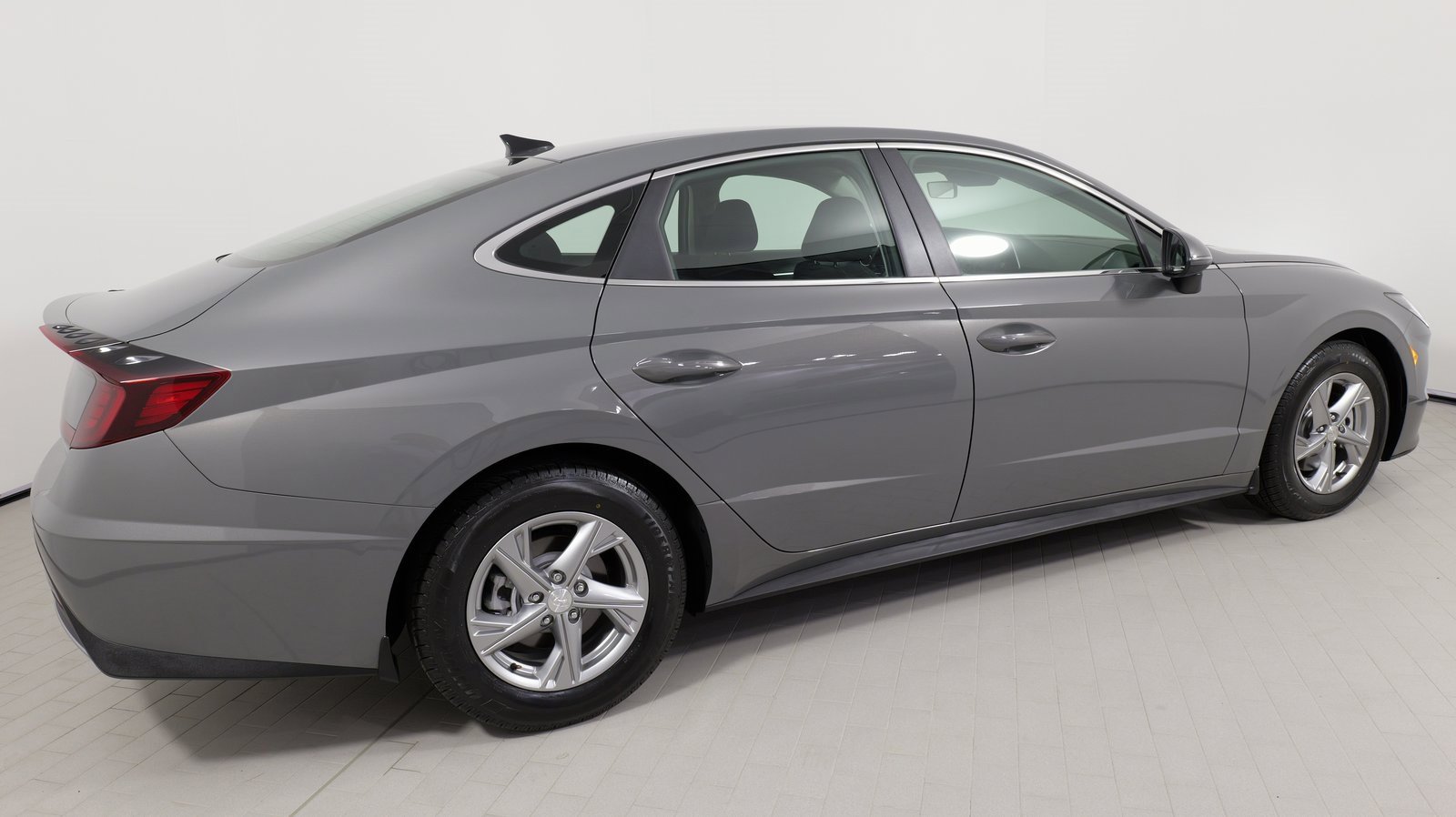 Used 2023 Hyundai Sonata SE image 14