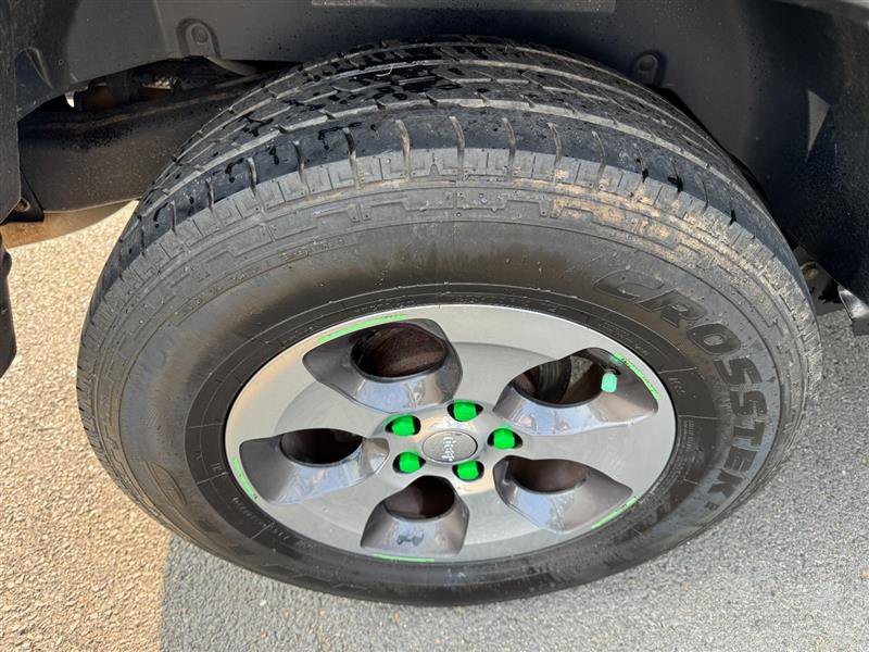 Used 2017 Jeep Wrangler Unlimited Sahara w/ Connectivity Group image 2