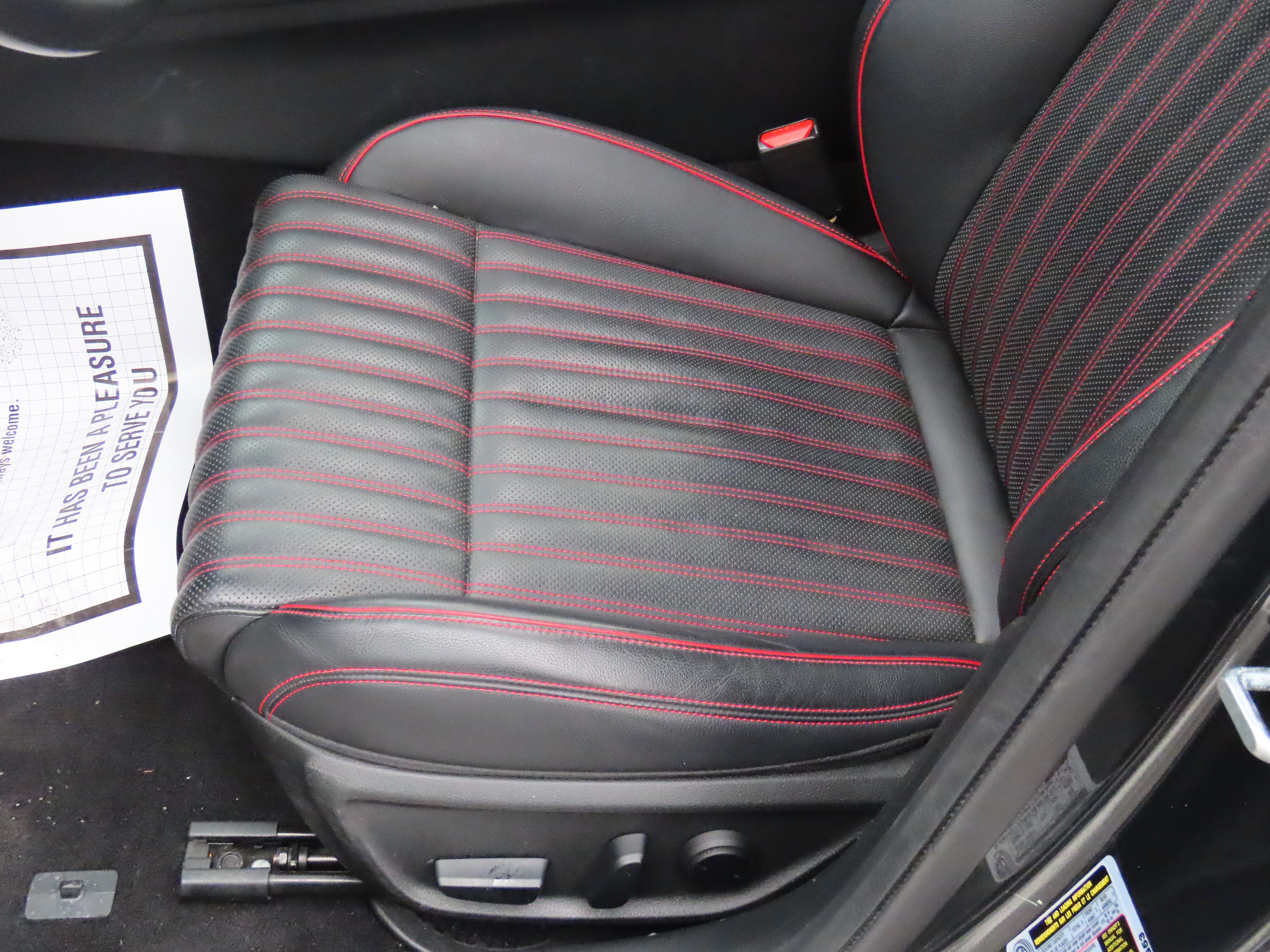 Used 2023 Genesis G70 2.0T w/ Sport Prestige Package image 36