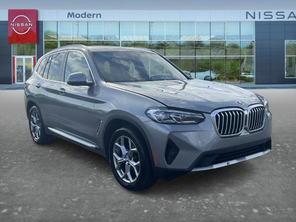 Used 2024 BMW X3 xDrive30i image 3