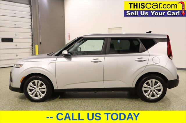 Used 2020 Kia Soul LX image 4