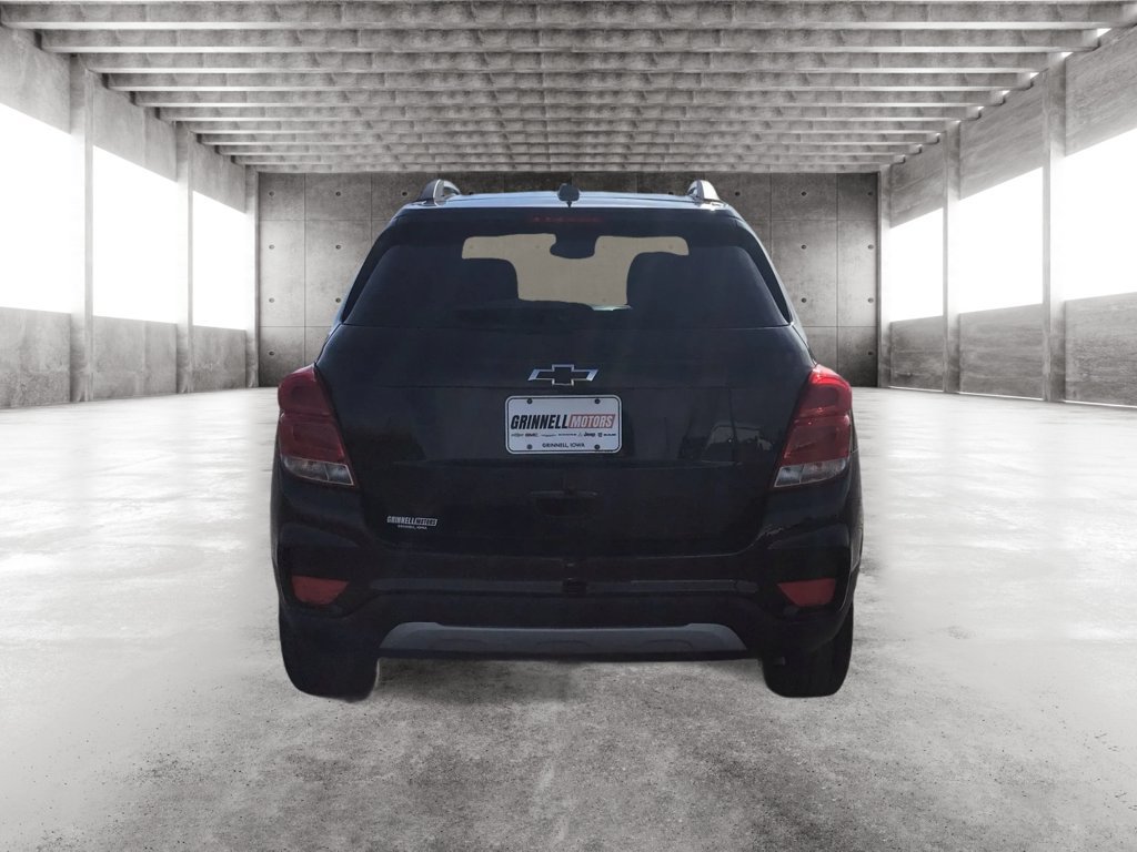 Used 2020 Chevrolet Trax LT w/ Redline Edition AWD/4WD image 6