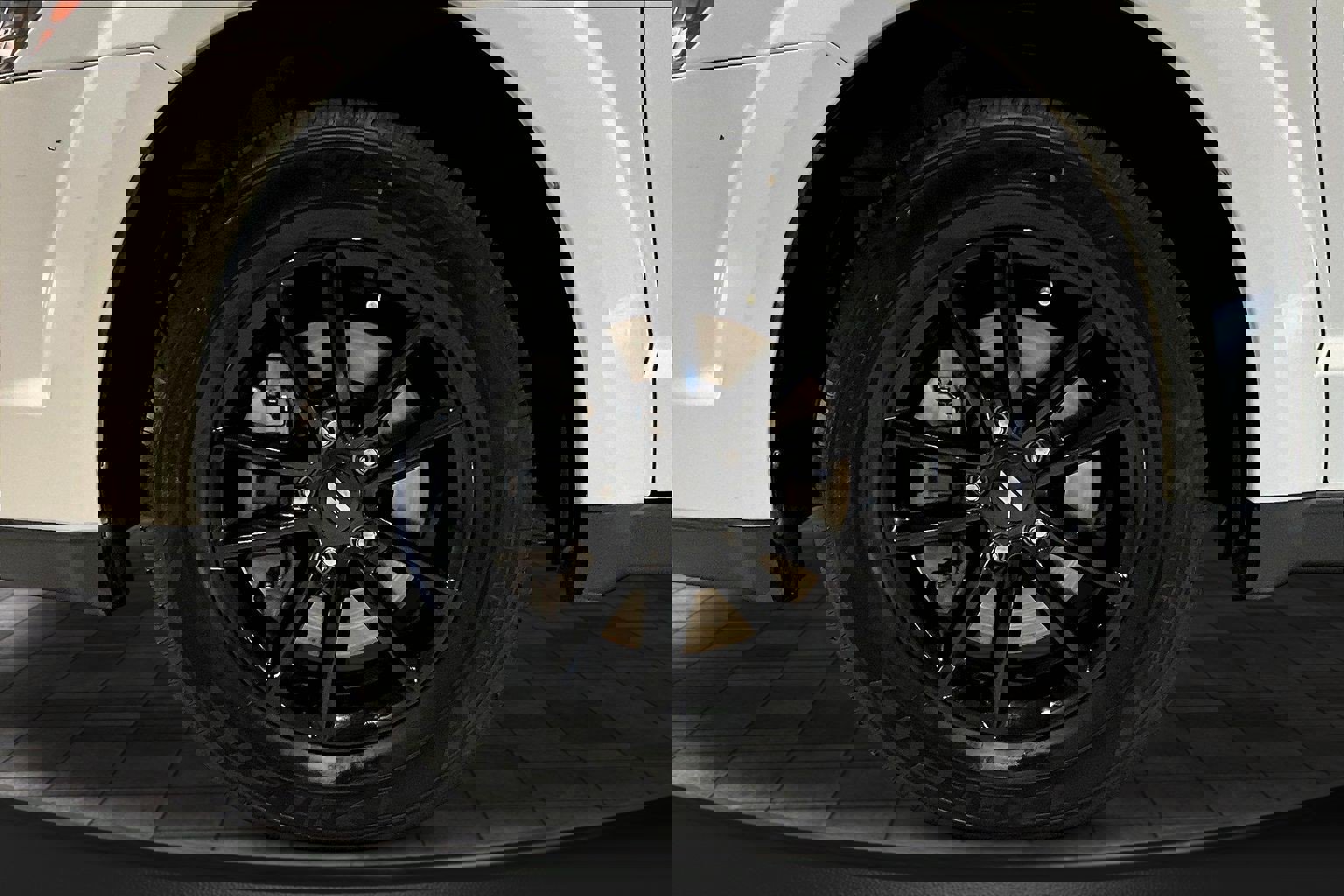 Used 2019 Dodge Journey SE FWD image 32