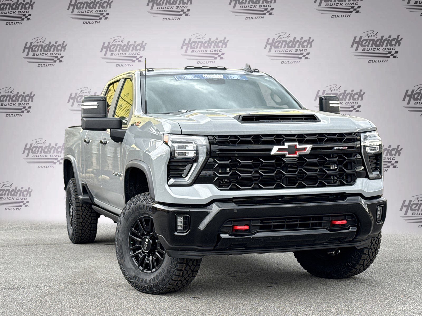 Used 2024 Chevrolet Silverado 2500 ZR2 w/ Technology Package image 2