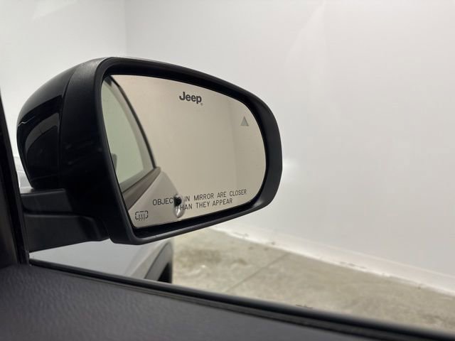 Used 2022 Jeep Compass Limited w/ Sun and Sound Group image 13