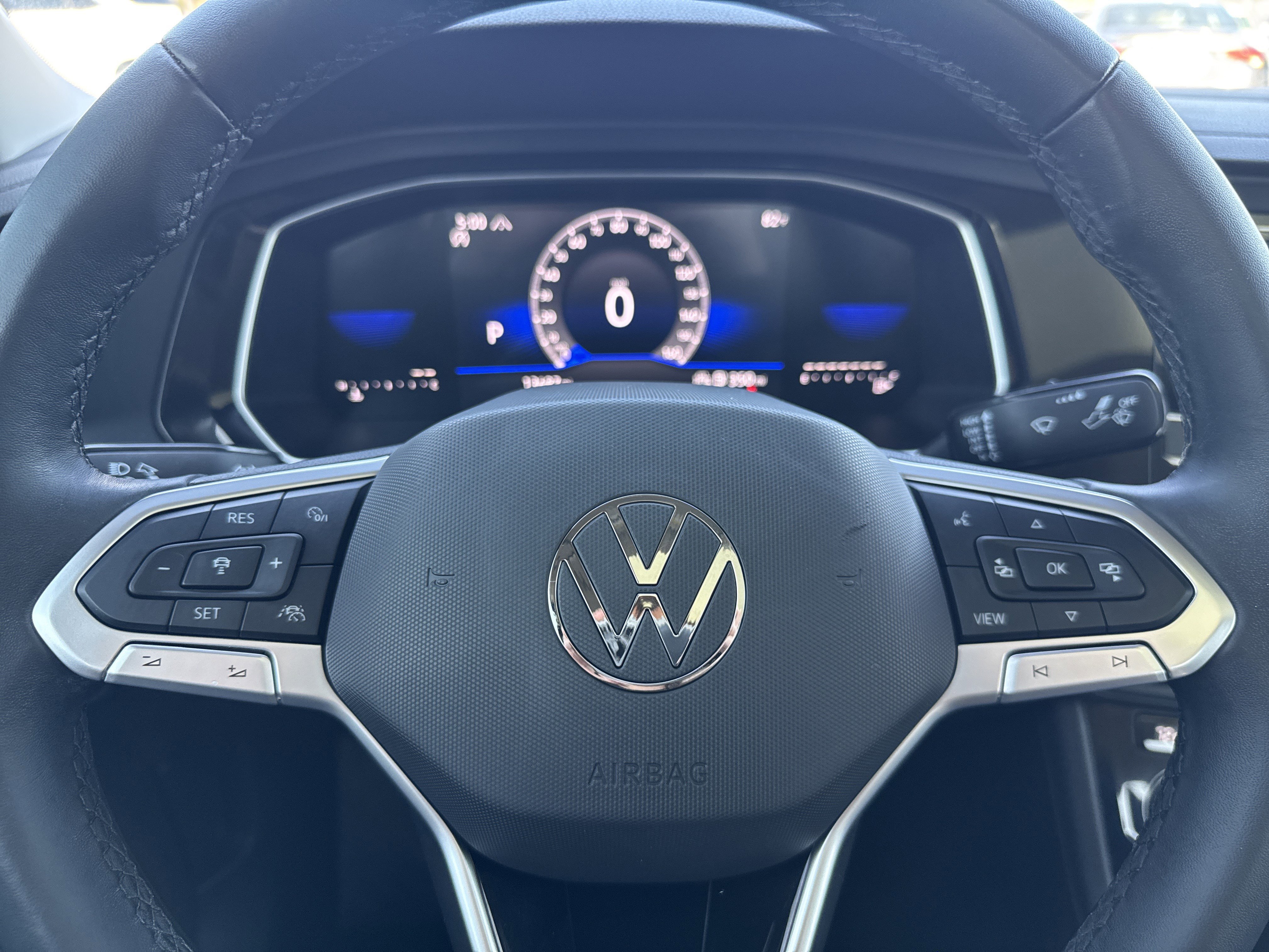 Used 2024 Volkswagen Jetta SE w/ Panoramic Sunroof Package image 10