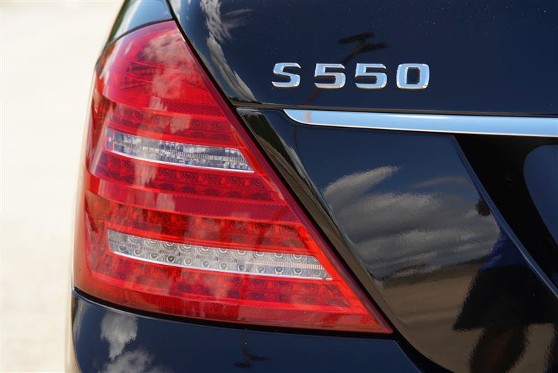 Used 2010 Mercedes-Benz S 550 4MATIC image 33