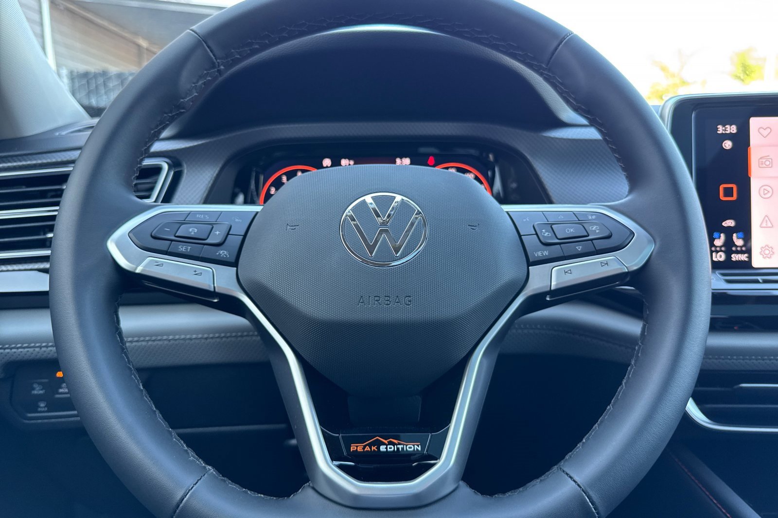 New 2025 Volkswagen Atlas Peak Edition SE image 24