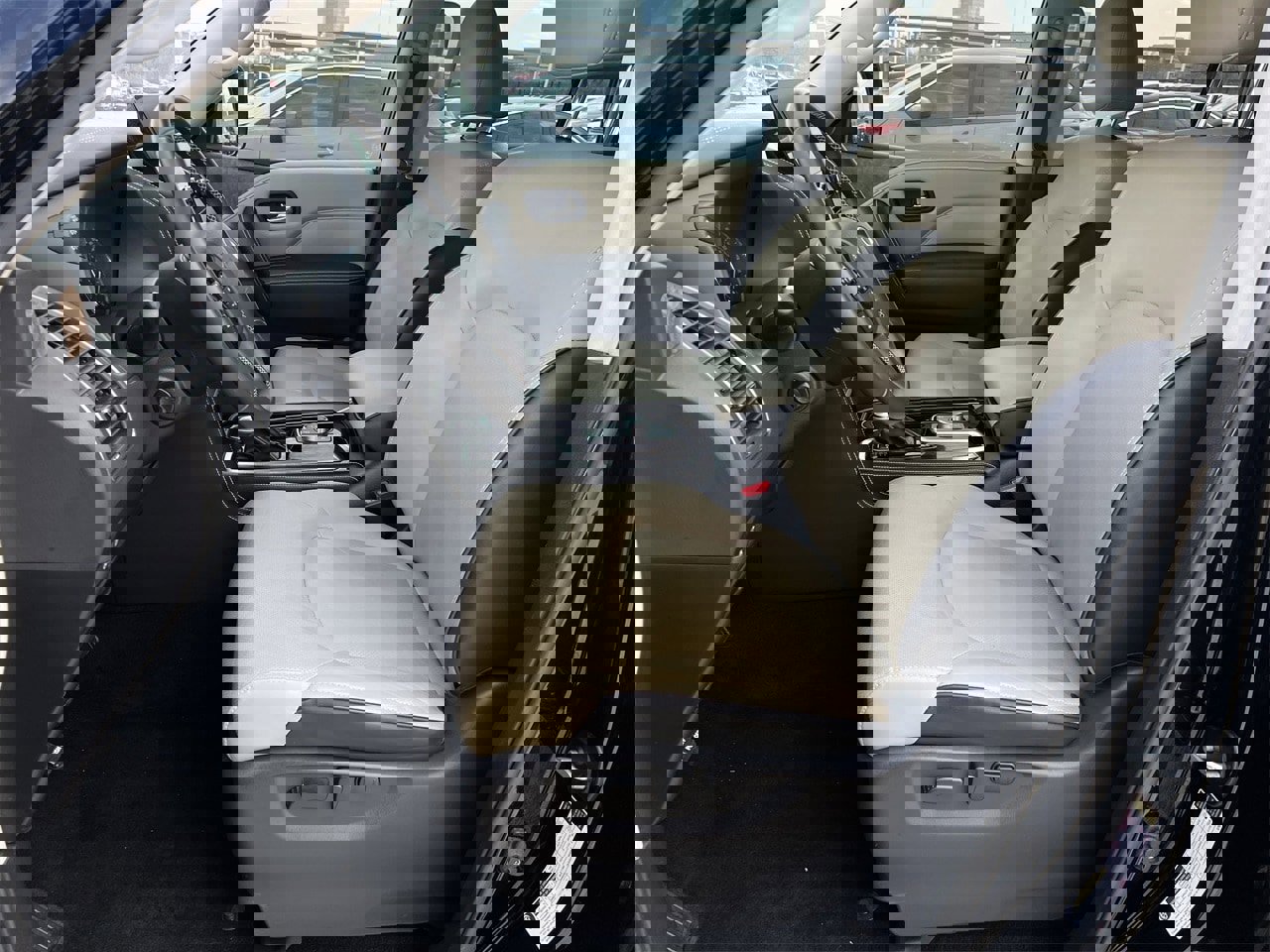 Used 2023 INFINITI QX80 Premium Select w/ All-Season Package image 21