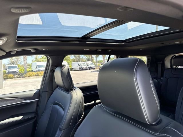 New 2026 Jeep Grand Cherokee L Limited image 23