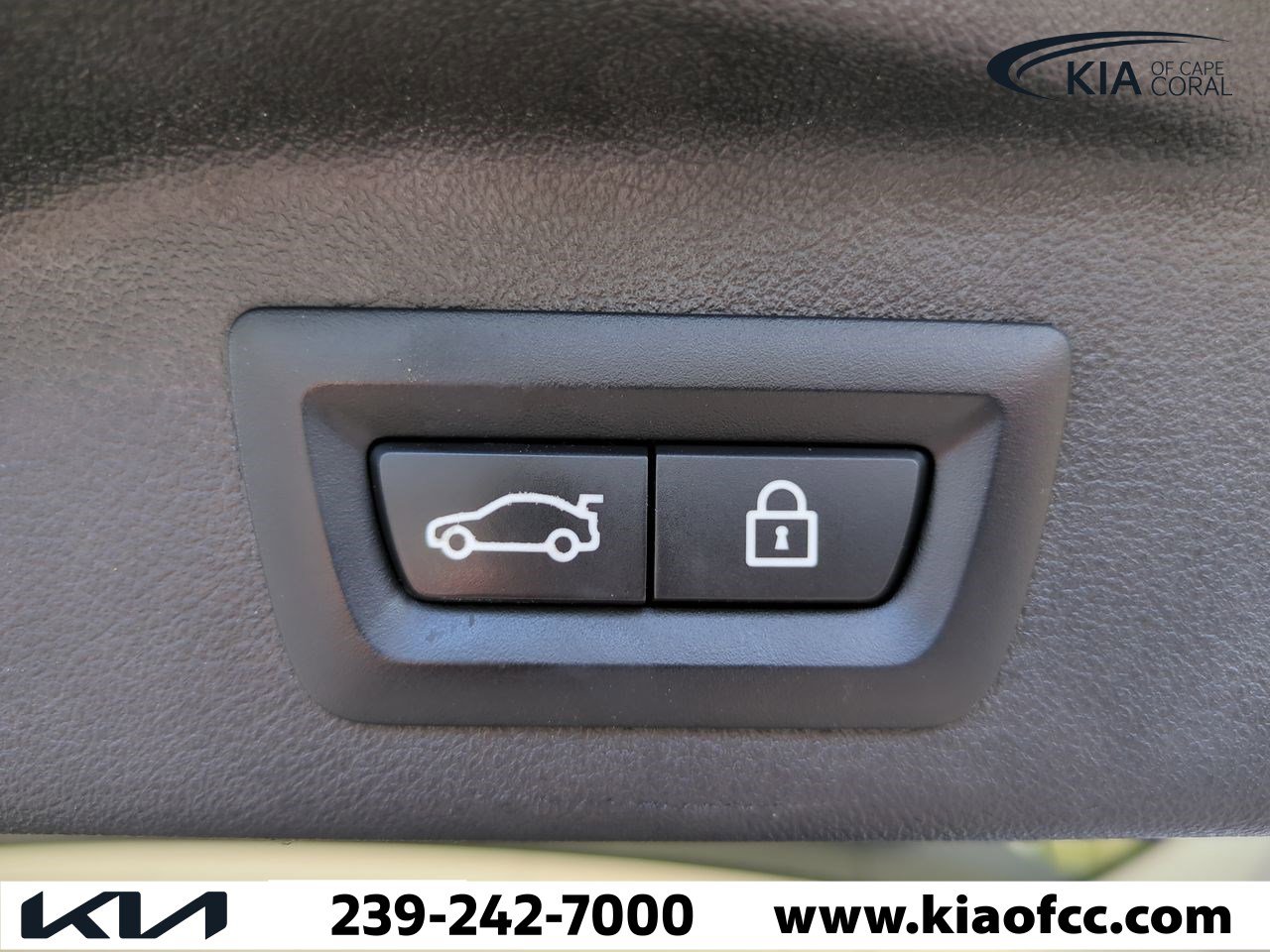 Used 2022 BMW X7 xDrive40i w/ Executive Package image 13