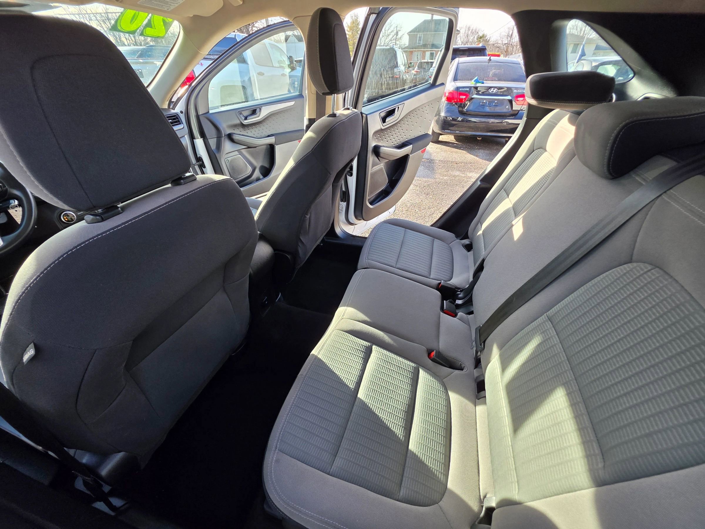 Used 2020 Ford Escape S image 17