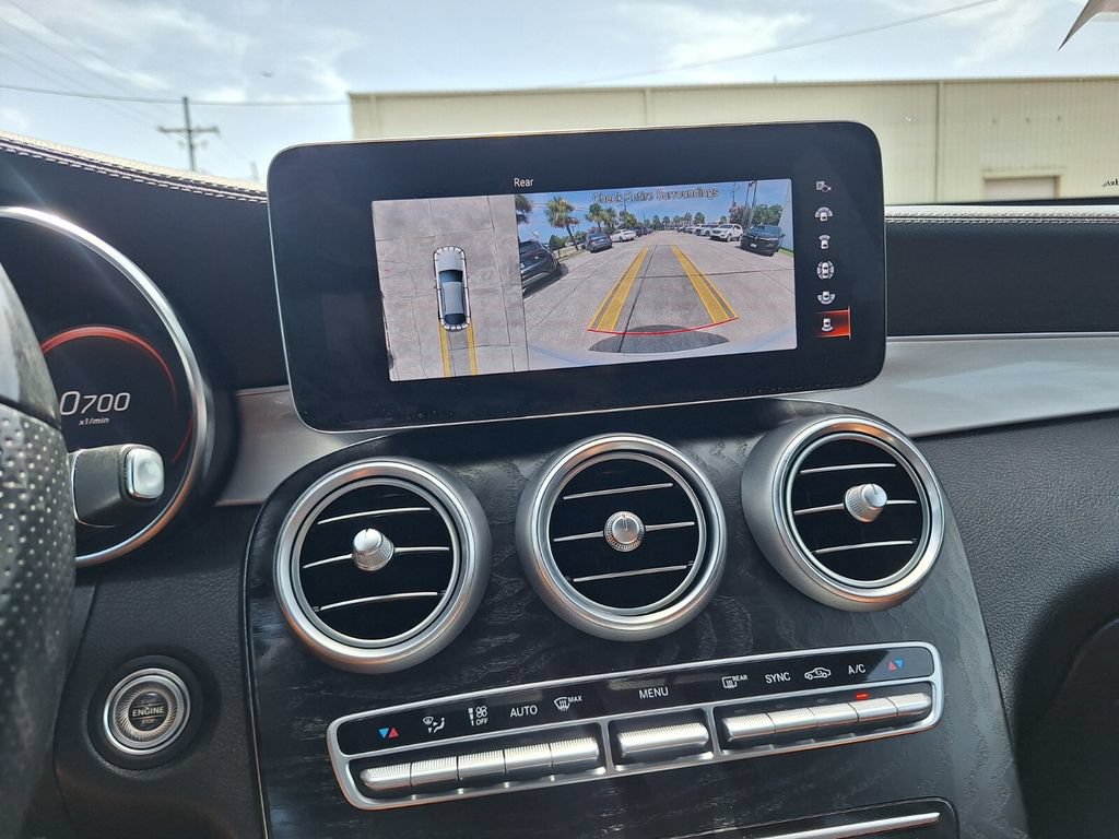 Used 2023 Mercedes-Benz GLC 300 4MATIC Coupe image 16