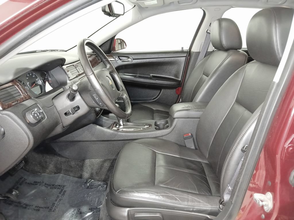 Used 2013 Chevrolet Impala LTZ FWD image 9