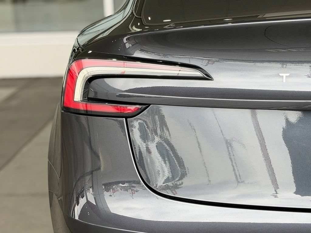 Used 2024 Tesla Model 3 Standard Range RWD image 11