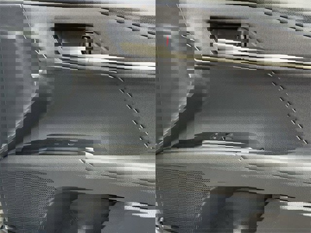 Used 2025 Toyota Camry LE image 30