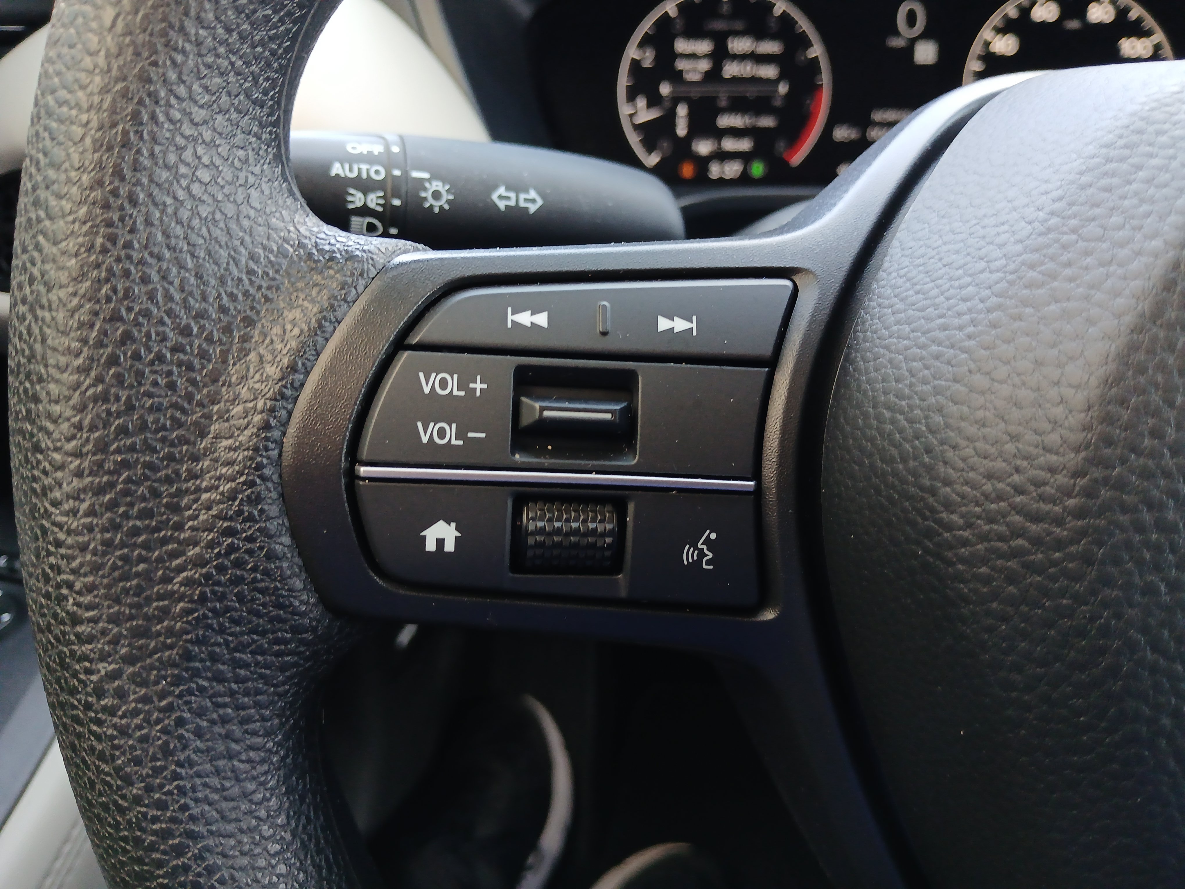 Used 2026 Honda HR-V LX image 11