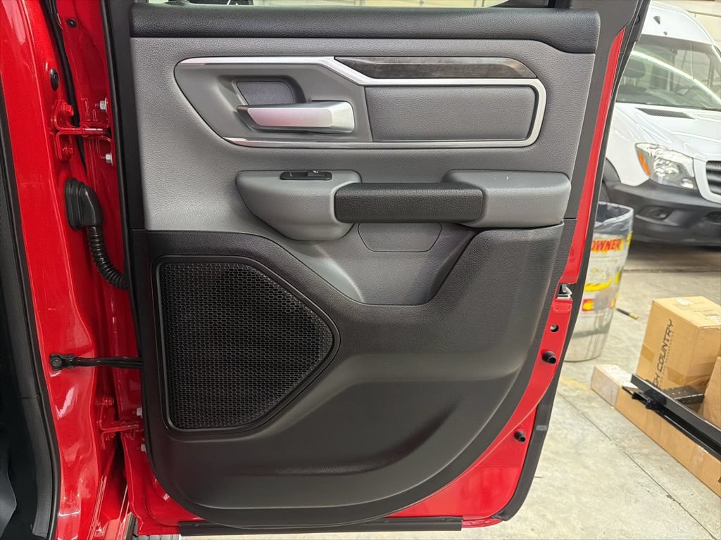 Used 2021 RAM 1500 Big Horn AWD/4WD image 16