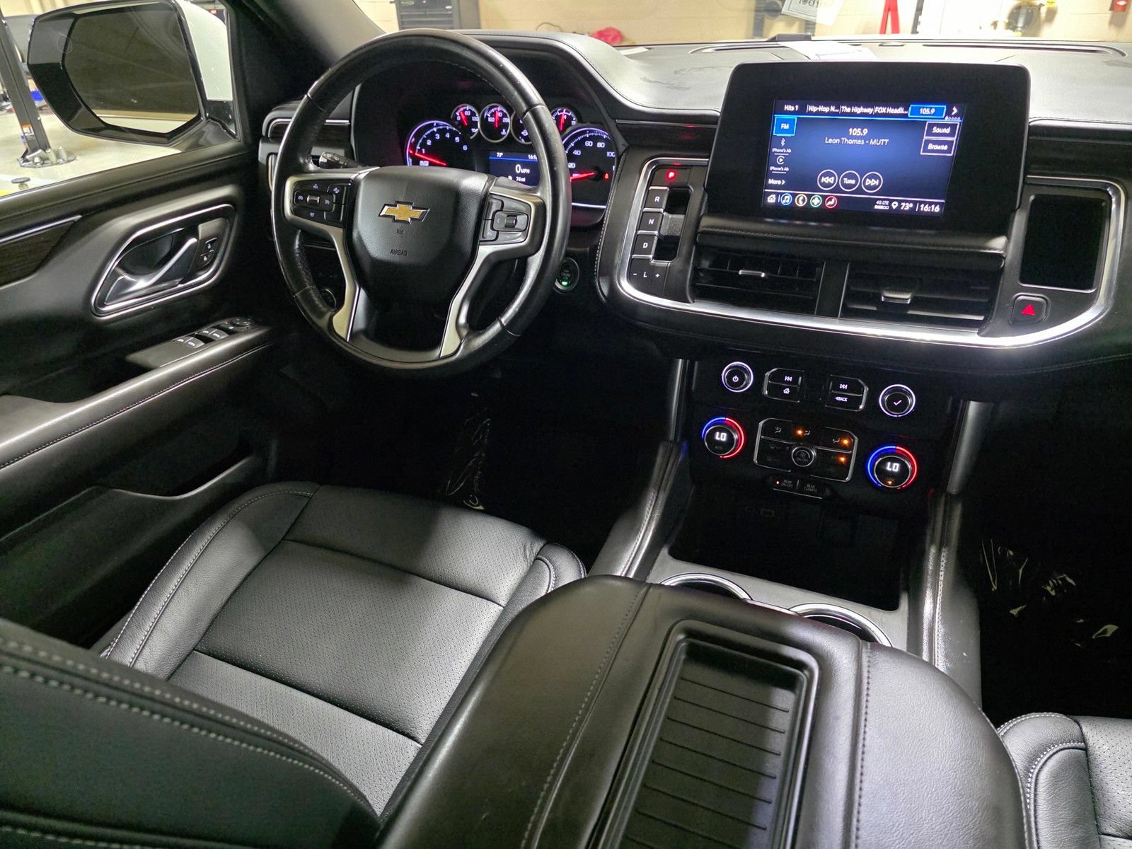 Used 2023 Chevrolet Suburban LS RWD image 20