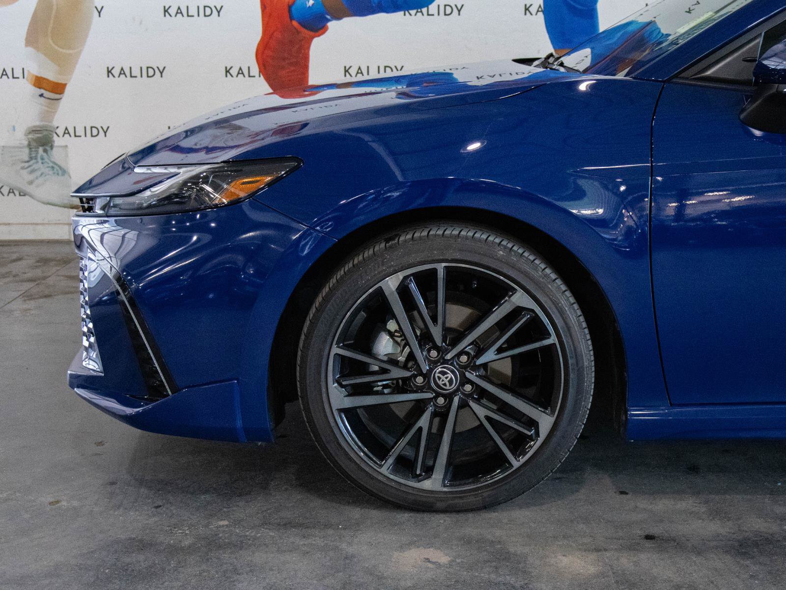 Used 2025 Toyota Camry XSE FWD image 15