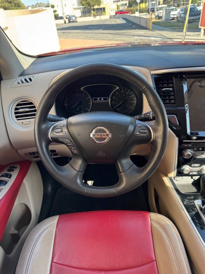 Used 2017 Nissan Pathfinder SV FWD image 13