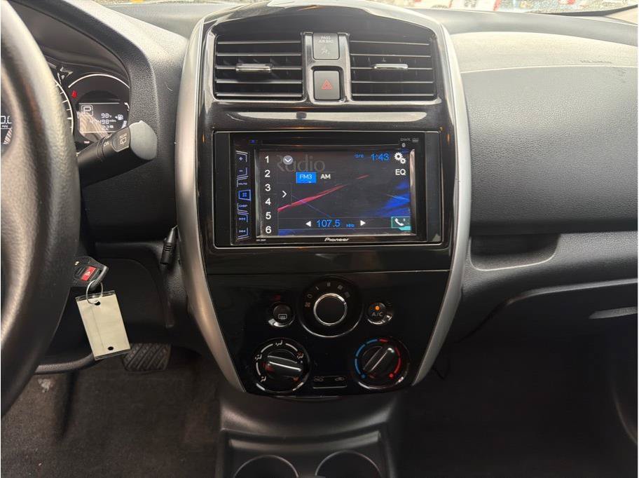 Used 2015 Nissan Versa Note SV FWD image 16