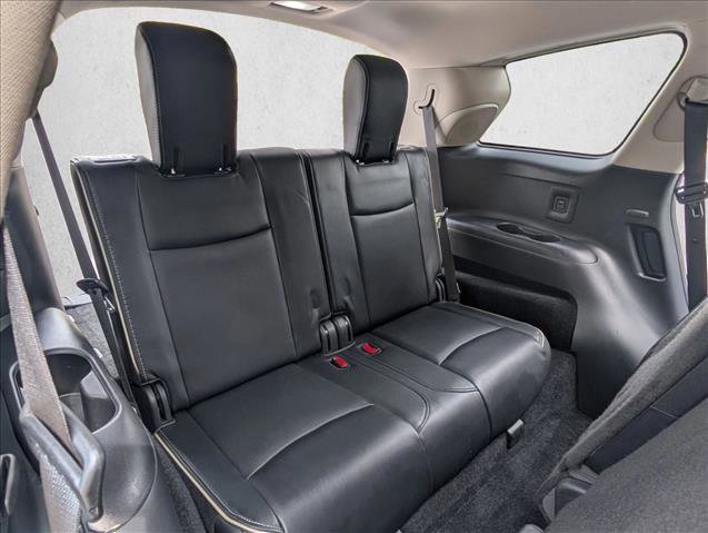 Used 2019 INFINITI QX60 Luxe w/ Essential Package image 19