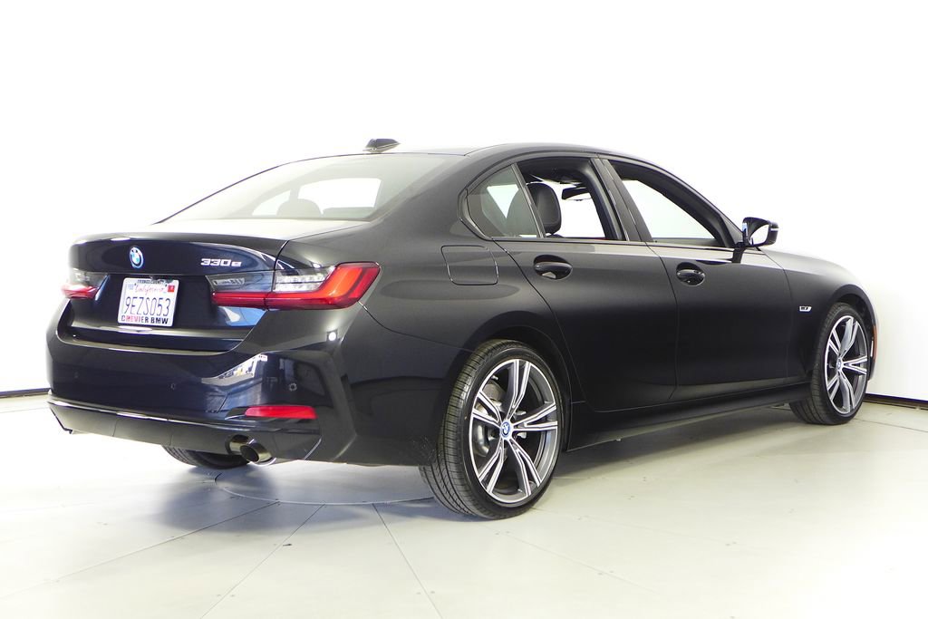 Used 2023 BMW 330e w/ Driving Assistance Package image 7