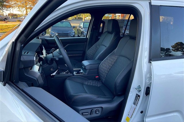 New 2025 Toyota 4Runner TRD Off-Road Premium image 9