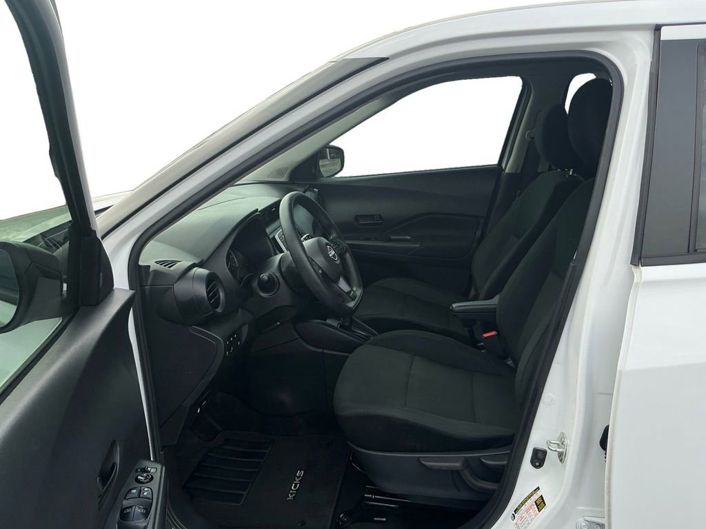 Used 2024 Nissan Kicks S image 14