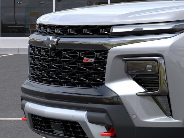 New 2027 Chevrolet Traverse Z71 w/ Enhanced Driving Package AWD/4WD image 13
