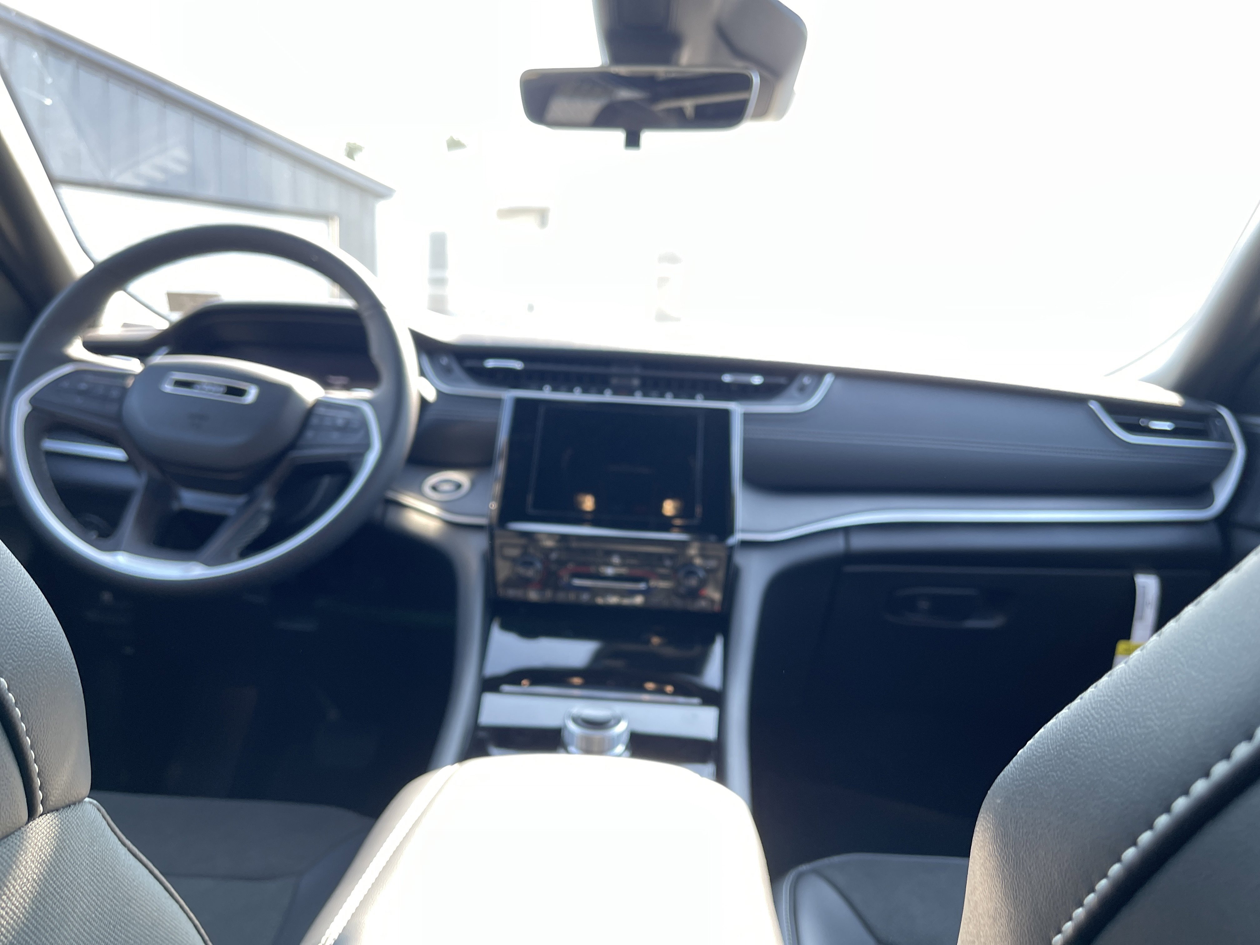 New 2025 Jeep Grand Cherokee L Altitude image 16