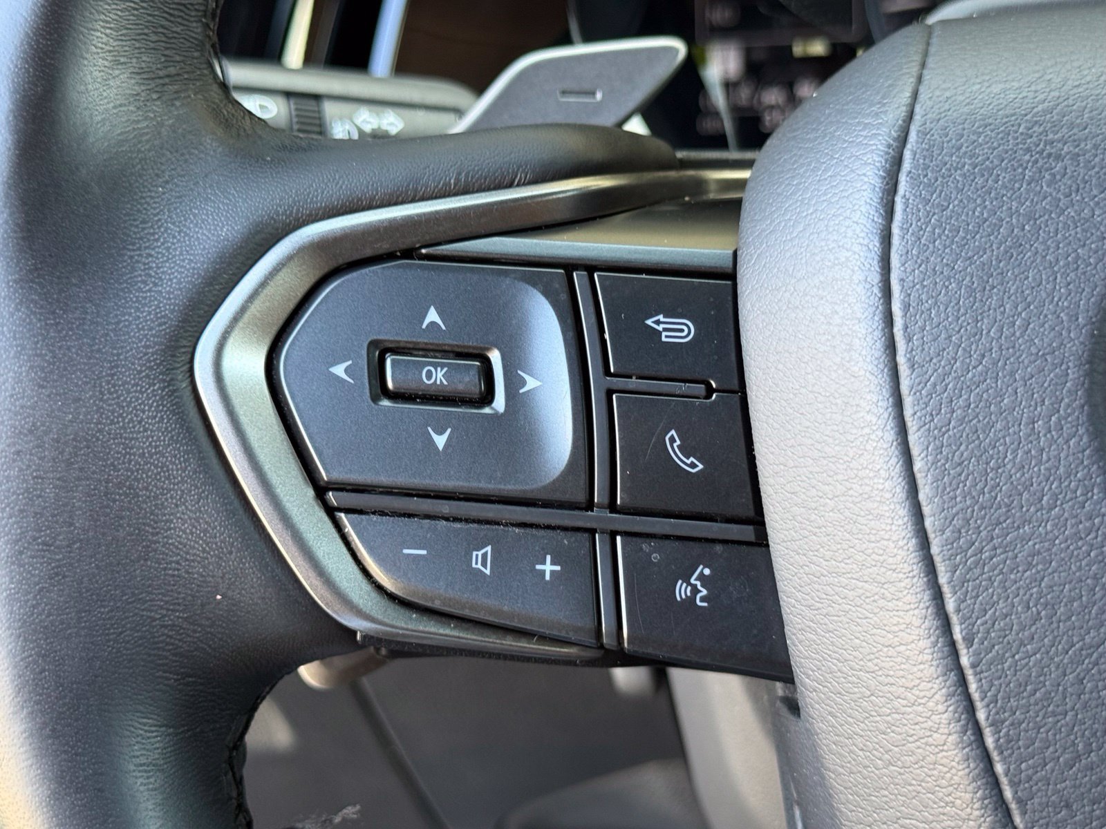 Used 2024 Lexus RX 350 Premium w/ Convenience Package FWD image 26