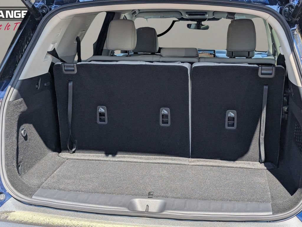New 2026 Nissan Pathfinder SL FWD image 11