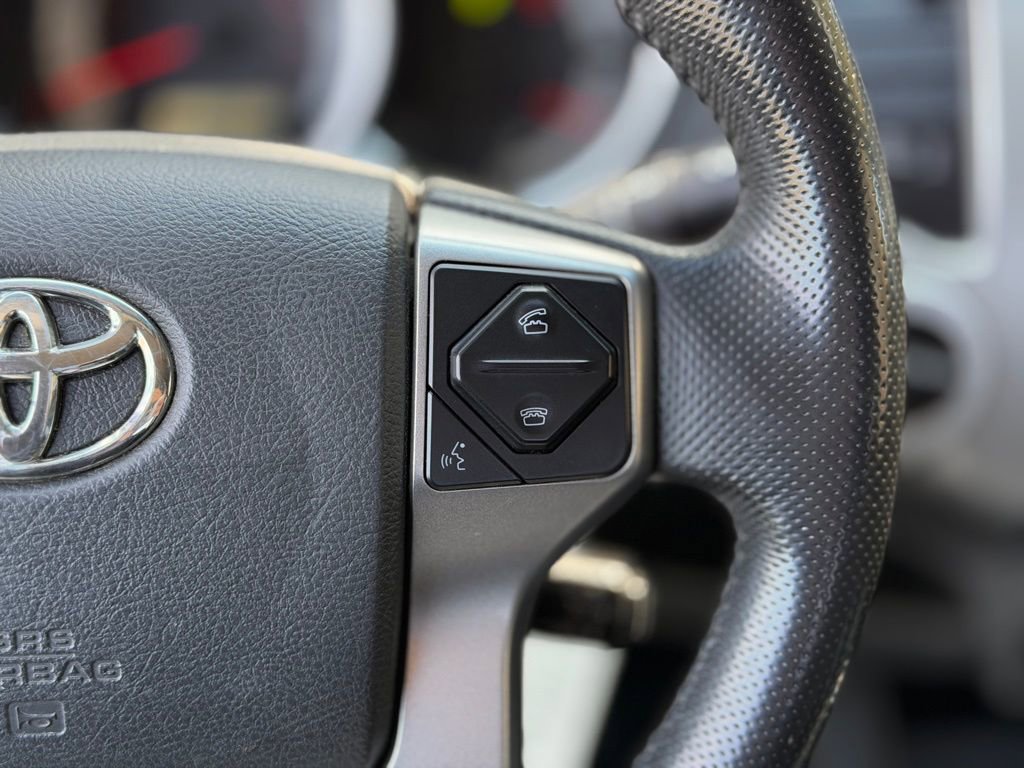 Used 2015 Toyota Tacoma 4x4 Access Cab V6 w/ SR5 Package image 9