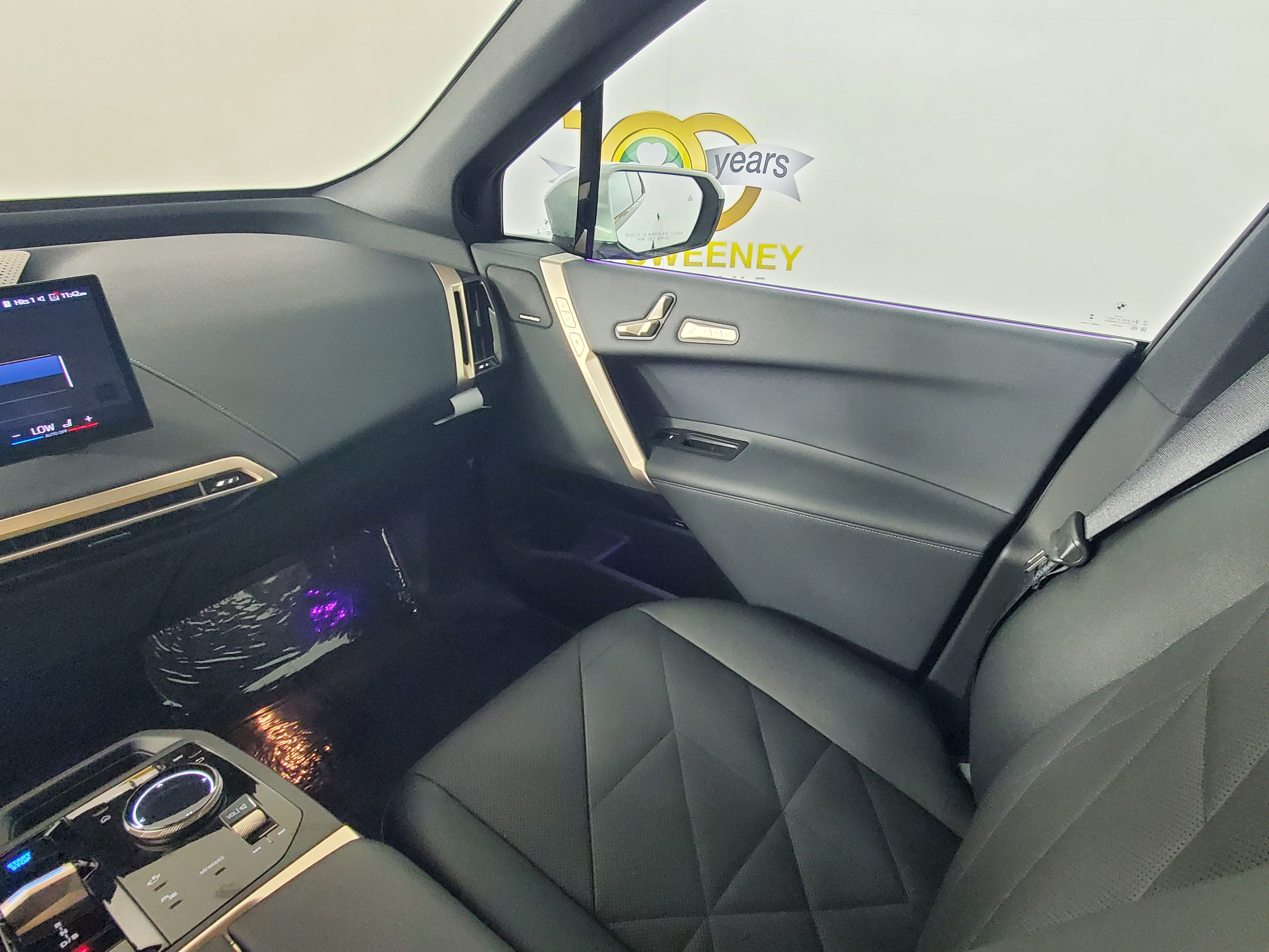 Certified 2025 BMW iX xDrive50 image 23