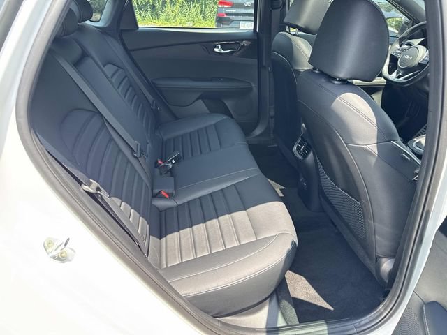 Used 2023 Kia Forte GT-Line w/ GT-Line Premium Package FWD image 11