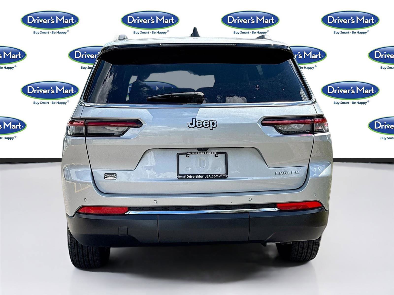 Used 2024 Jeep Grand Cherokee L Laredo image 7