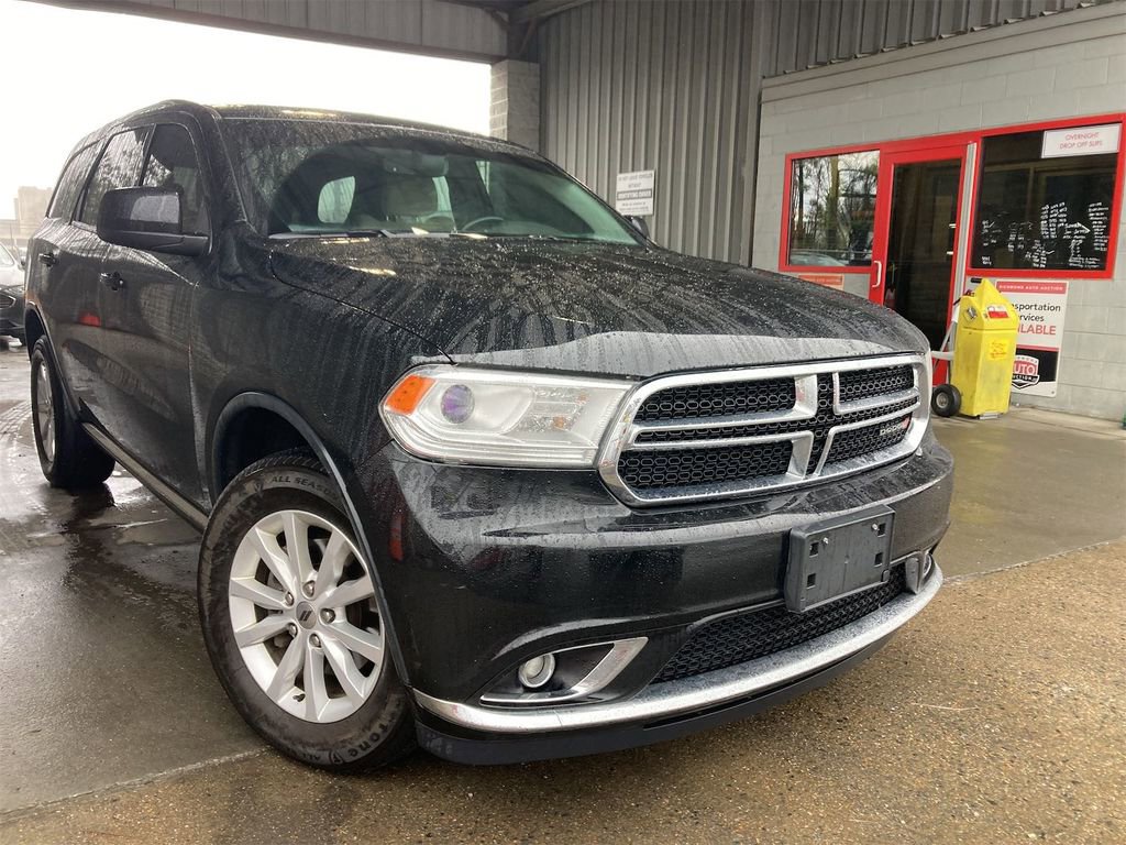 Used 2019 Dodge Durango SXT image 2