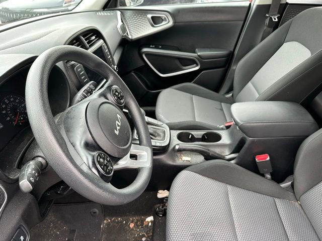 Used 2022 Kia Soul LX FWD image 12