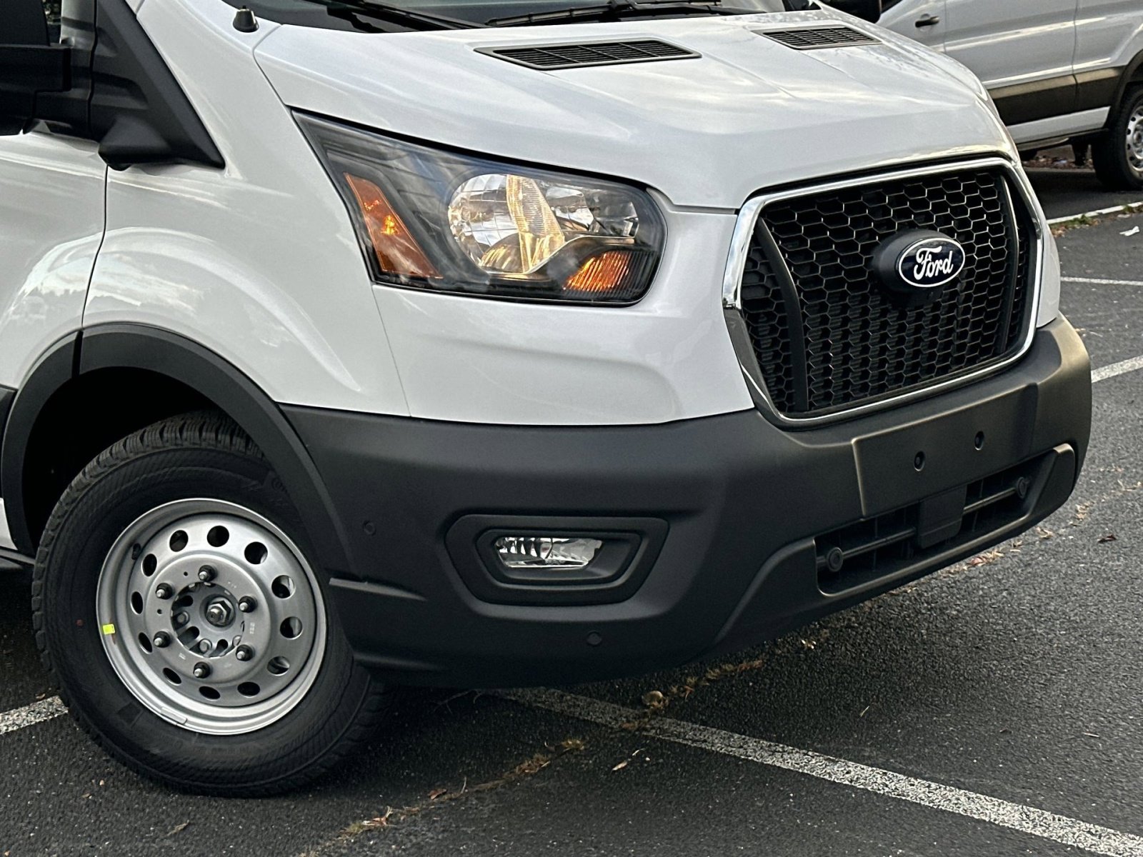 New 2026 Ford Transit 250 148 Medium Roof Extended AWD w/ Load Area Protection Package image 43