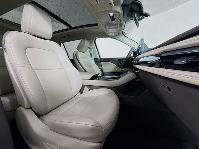 Used 2023 Lincoln Aviator AWD w/ Premium Package image 32