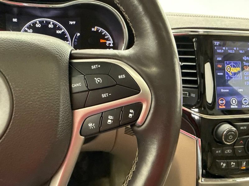 Used 2019 Jeep Grand Cherokee Overland AWD/4WD image 30