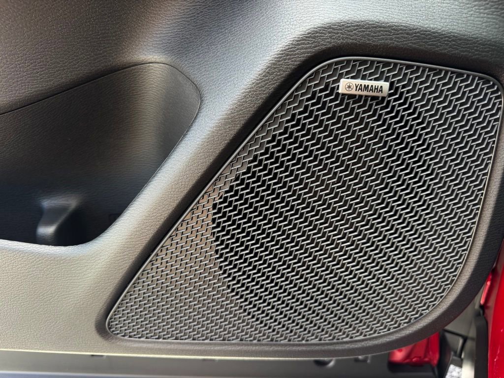 New 2025 Mitsubishi Outlander ES image 33