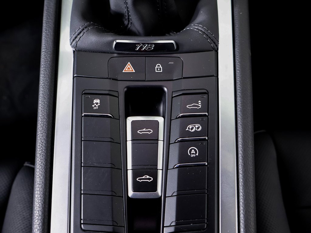 Used 2025 Porsche 718 Boxster image 17