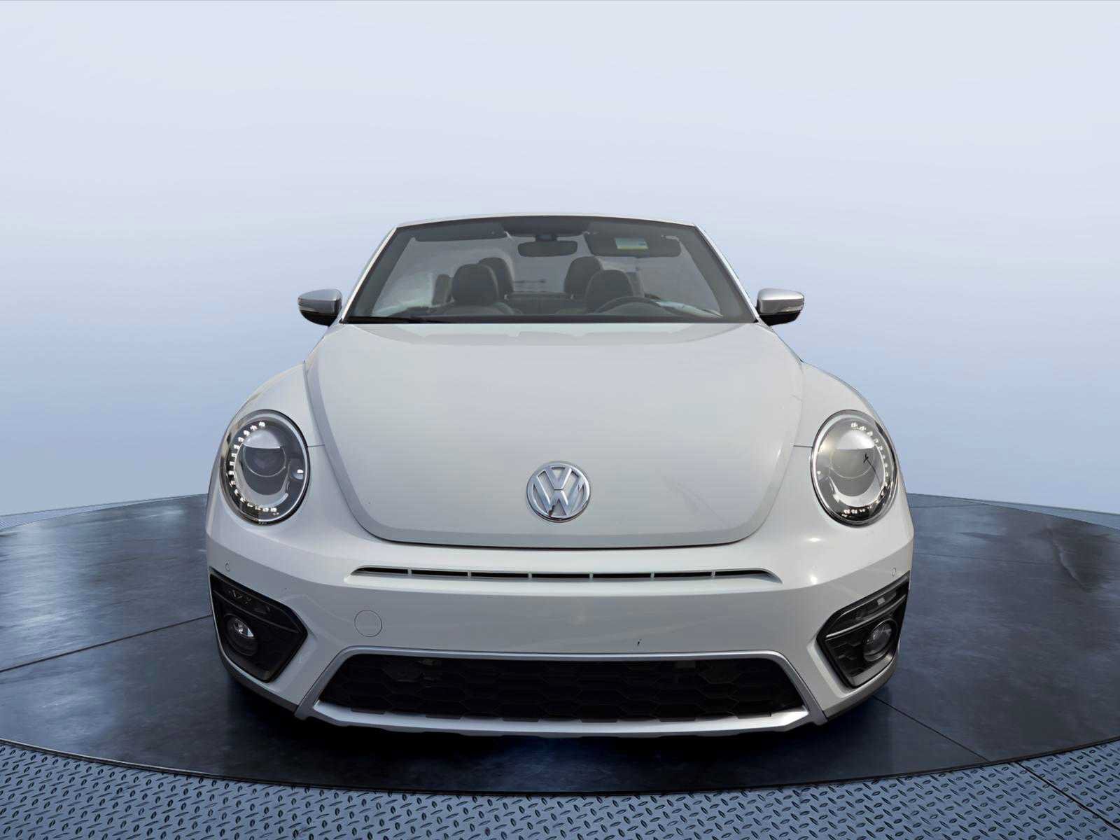 Used 2018 Volkswagen Beetle 2.0T Dune FWD image 8